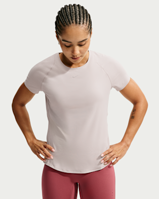 Женские шорты Nike Universa Dri-FIT Short-Sleeve Top