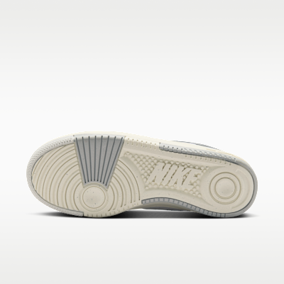 ナイキ ガンマ フォース ウィメンズシューズ