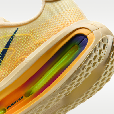 Nike Vomero Premium 男款路跑鞋