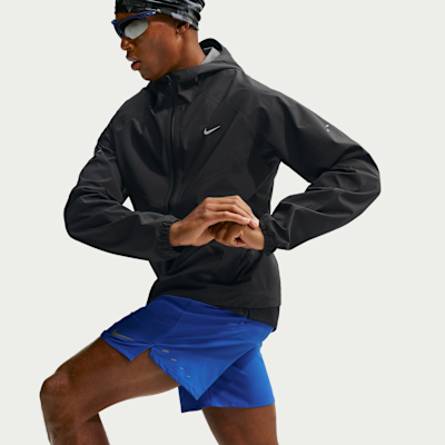 Nike Stride Storm-FIT ADV Su Geçirmez Erkek Koşu Ceketi