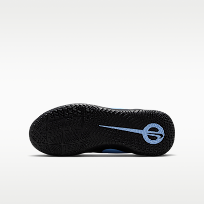 Nike Jr. Tiempo Maestro Club Indoor/Court Low-Top Soccer Shoes