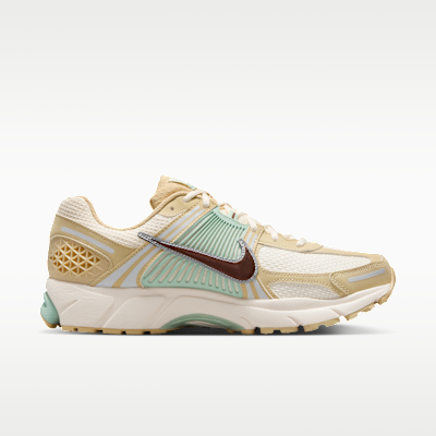 รองเท้าผู้ชาย Nike Zoom Vomero 5 SE