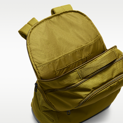 Nike Brasilia 9.5 訓練背包 (中型，24 公升)