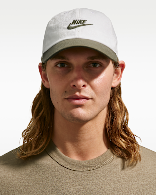 Женская кепка Nike Club Unstructured Futura Wash Cap