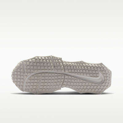 Nike Aura Edge Kadın Ayakkabısı