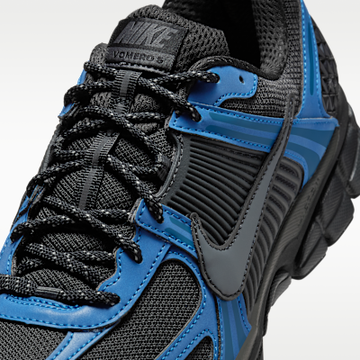 Nike Zoom Vomero 5 SE Men's Shoes with Reflective Accents
