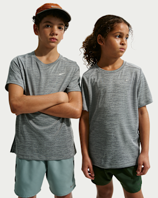 Детские шорты Nike Miler Big Kids' Dri-FIT Short-Sleeve Top
