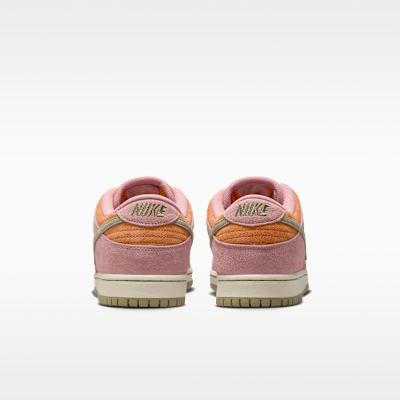 รองเท้าสเก็ตบอร์ด Nike SB Dunk Low Pro