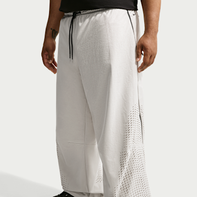 Nike Tech Dri-FIT Shori Örgü Açık Paçalı Erkek Eşofman Altı görsel 8