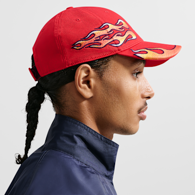 Nike Club Structured OG Flame Cap