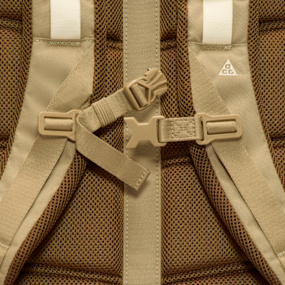 ナイキ ACG "DAYMAX" バックパック (25L)