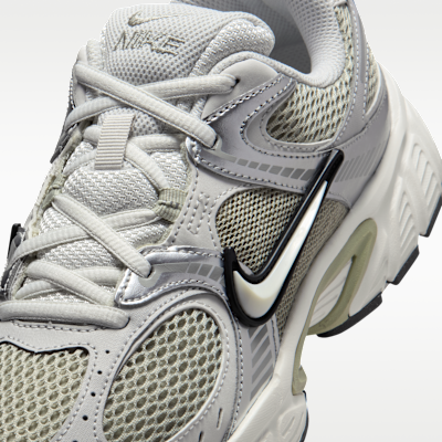 Nike V5 RNR Yansıtıcı Tasarım Vurgulu Kadın Ayakkabısı