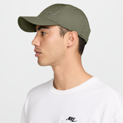 Nike Dri-FIT Club Unstructured Metal Swoosh Cap