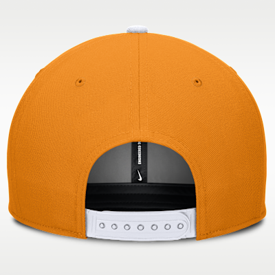 Gorra universitaria Nike Dri-FIT ajustable para hombre Tennessee Legacy Script