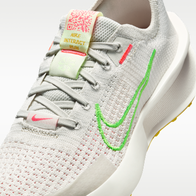 Tenis de correr en pavimento para mujer Nike Interact Run
