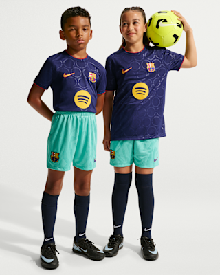 Детские шорты FC Barcelona 2026/27 Stadium Third Big Kids' Nike Dri-FIT Soccer Replica Shorts