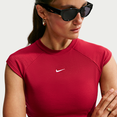 Nike Sportswear Chill Knit Sıkı Kesimli Kısa Kollu Fitilli Kadın Üstü görsel 3