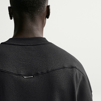 Nike Standard Issue Therma-FIT Erkek Basketbol Crew Üstü görsel 2