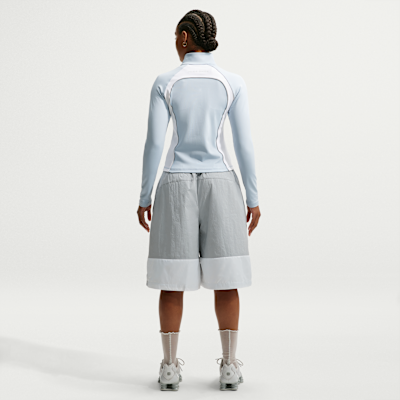 Nike Sportswear Dokuma Kadın Şortu görsel 5