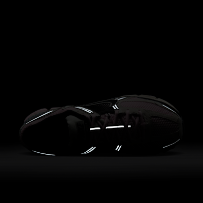 Nike Zoom Vomero 5 男鞋