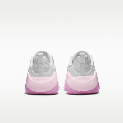 Nike Bella 7 Kadın Antrenman Ayakkabısı görsel 6