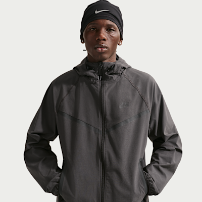 Мужские куртки Nike Tech Men's Dri-FIT Woven Full-Zip Windrunner Jacket