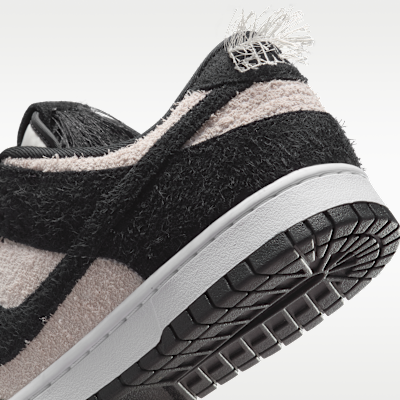 ナイキ ダンク LOW レトロ SE メンズシューズ