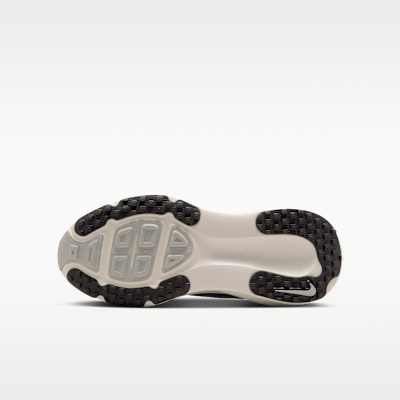 Nike Vomero 18 Older Kids' Road Running Shoes