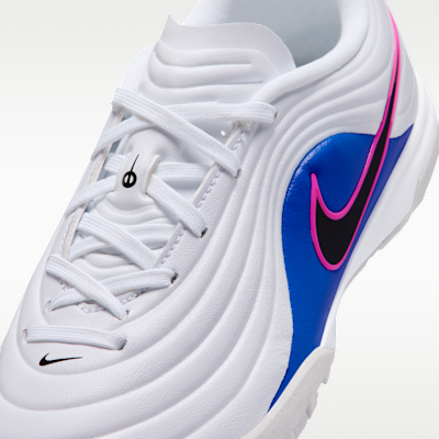 Tacos de fútbol para pasto artificial (turf) de corte low para niños grandes Nike Jr. Tiempo Maestro Academy