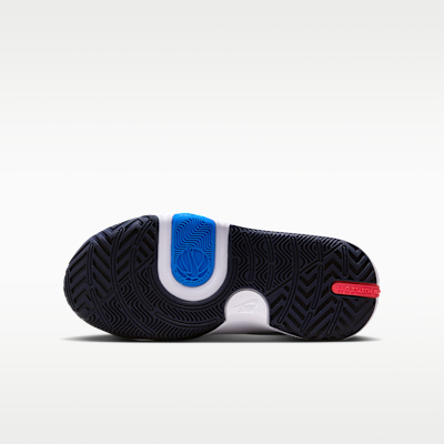 Tenis de básquetbol para niños grandes Nike Team Hustle D 11