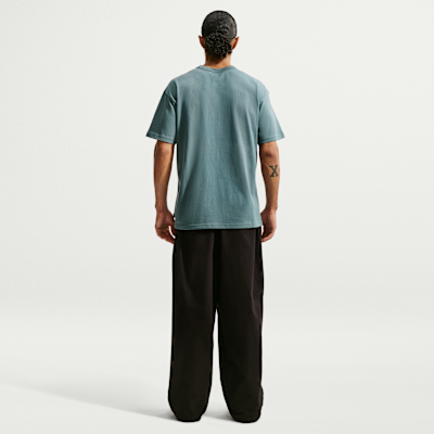 Nike Sportswear Premium Essentials Erkek Tişörtü görsel 5