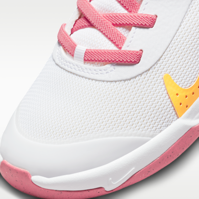 Nike Omni Multi-Court Younger Kids' Shoes