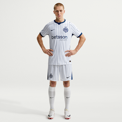 Nike Inter Milan 2026/27 Stadyum Deplasman Nike Dri-FIT Erkek Futbol Taraftar Şortu