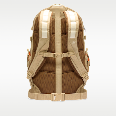 ナイキ ACG "DAYMAX" バックパック (25L)