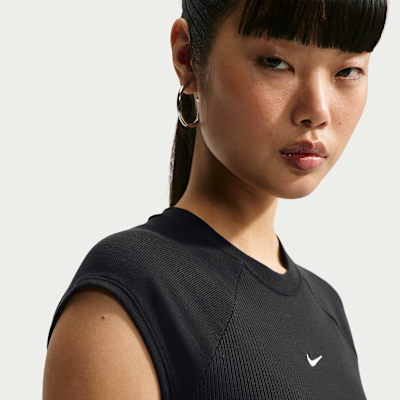 Nike Sportswear Chill Knit Sıkı Kesimli Kısa Kollu Fitilli Kadın Üstü görsel 3