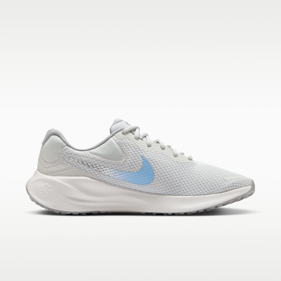 Nike Revolution 7 Tenis de correr en pavimento para mujer