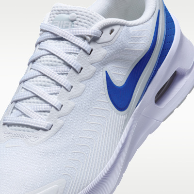 ナイキ エア マックス ニュアクシス メンズシューズ