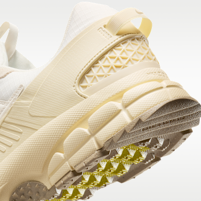 Nike Zoom Vomero Roam Men's Winterized Shoes