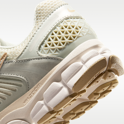 나이키 줌 보메로 5 반사 디자인 액센트 여성 신발