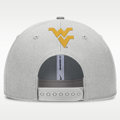 Gorra universitaria Nike ajustable para hombre West Virginia On-Field Primetime Rise