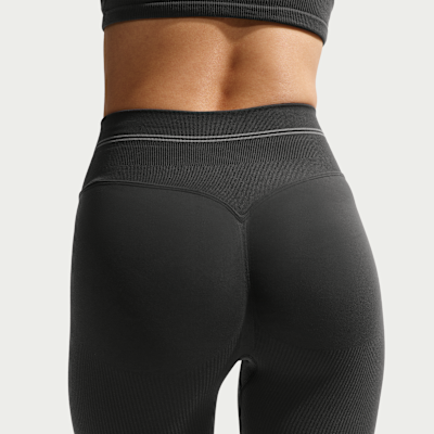 NikeSKIMS Ribbed Seamless Yüksek Belli 66 cm Kadın Taytı görsel 3