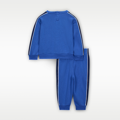 Enterito para bebé Nike Sportswear (12 a 24 meses) P.E. Conjunto de sudadera de cuello redondo y pantalones de French Terry para bebé