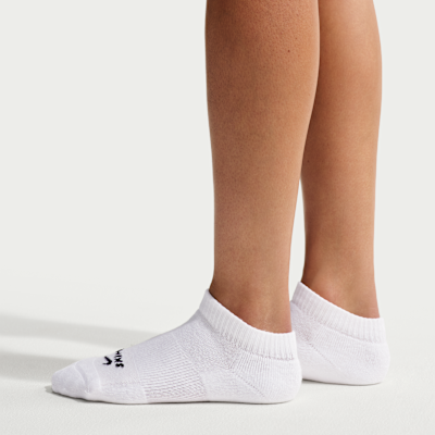 NikeSKIMS Dri-FIT Bilek Kadın Çorabı (3 Çift) görsel 3