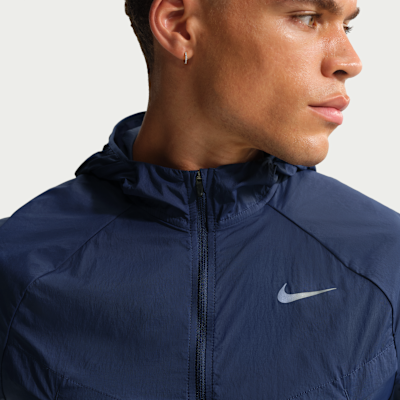 Nike Stride Repel UV Erkek Koşu Ceketi görsel 3