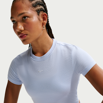 Nike Sportswear Chill Knit Crop Tarzı Kadın Tişörtü