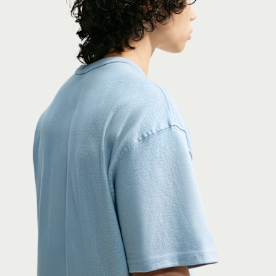 Nike Sportswear Premium Essentials Erkek Tişörtü görsel 2