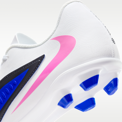 Tacos de fútbol para terrenos múltiples Nike Phantom 6 Low Club