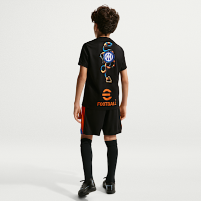 Inter Milan Academy Pro SE Older Kids' Nike ACG Dri-FIT Soccer Short-Sleeve Pre-Match Top