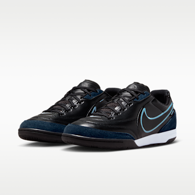 Nike Tiempo Streetgato Indoor/Court Low-Top Soccer Shoes