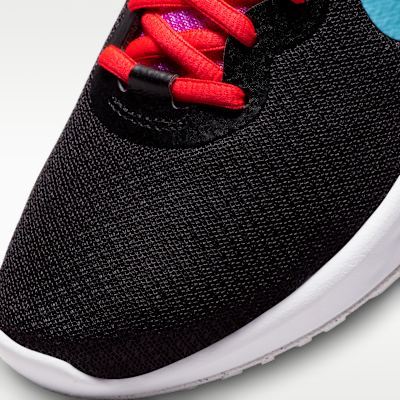 รองเท้าวิ่งโร้ดรันนิ่งผู้หญิง Nike Revolution 6